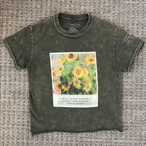 Fifth Sun Green Short Sleeve Tee with Vintage Sunflower Design